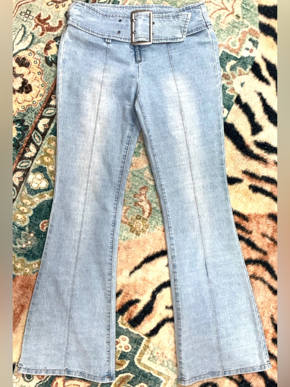 Authentic Style Y2K Stretch Denim Low rise Belted Flare Jeans Size Small